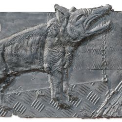 Das Tier, 2016, Aluguß, B. 59 cm